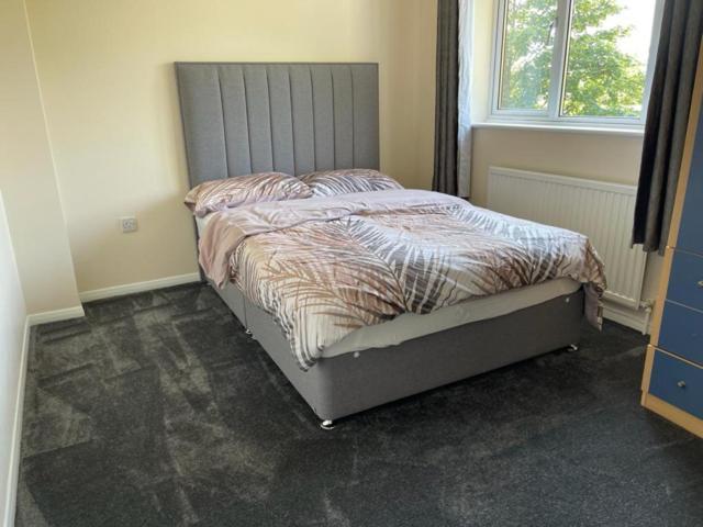 3 Bedroom Mid Terraced House Grays Eksteriør bilde